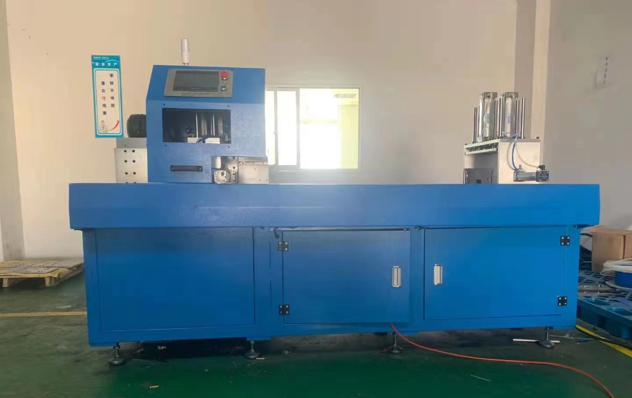 SDY-QFW450全自動無尾料分離鋸切機(jī)